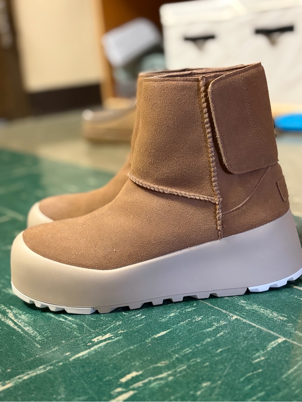 UGG Waterproof Platform Ankle Boots Brown Suede Lined Pull On Women's Size 7